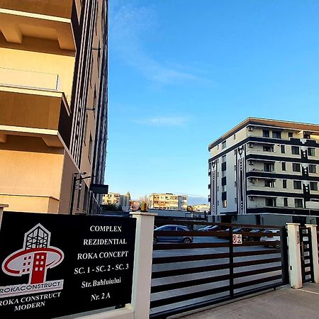 'Just Like Home' Apartment - With Private Parking Place Galaţi Esterno foto