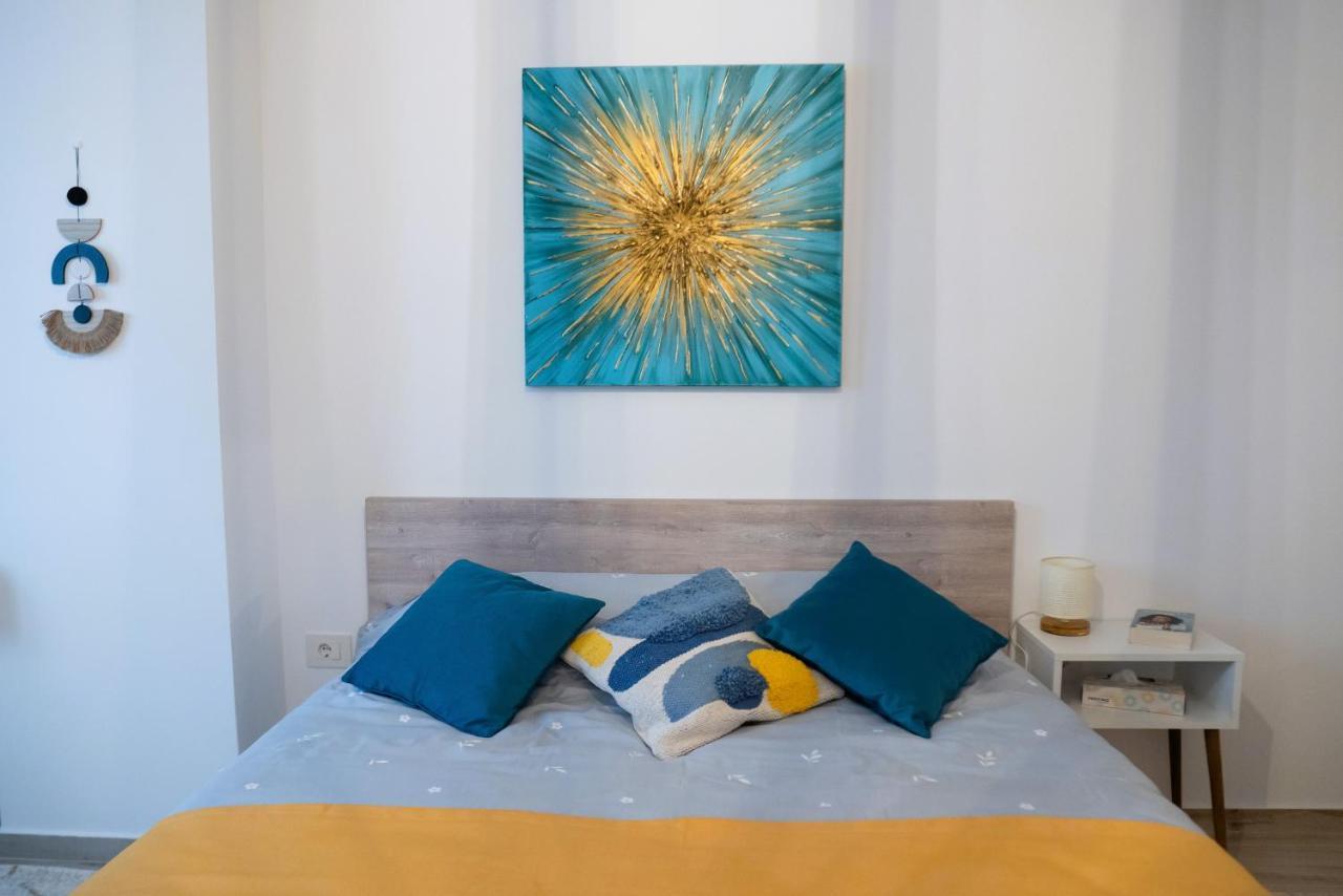 'Just Like Home' Apartment - With Private Parking Place Galaţi Esterno foto