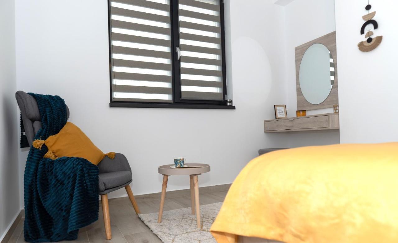 'Just Like Home' Apartment - With Private Parking Place Galaţi Esterno foto